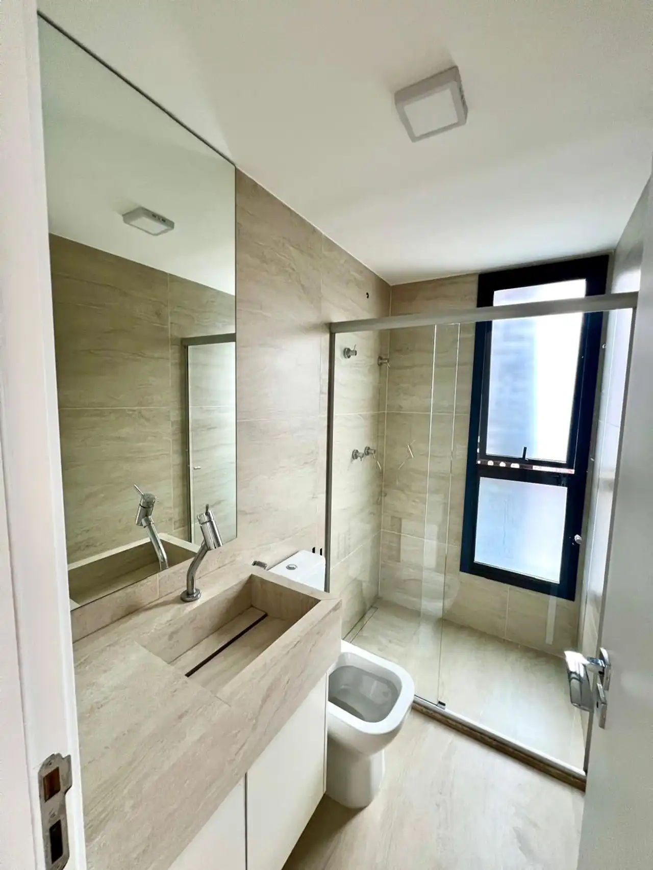 fotos - Apartamento à venda no Edifício Terraço Montes Claros com 2 quartos e 104m²